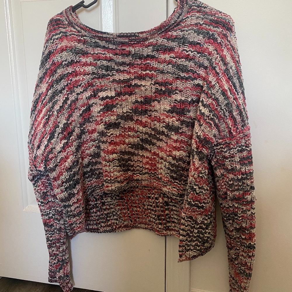 Cropped high low sweater
